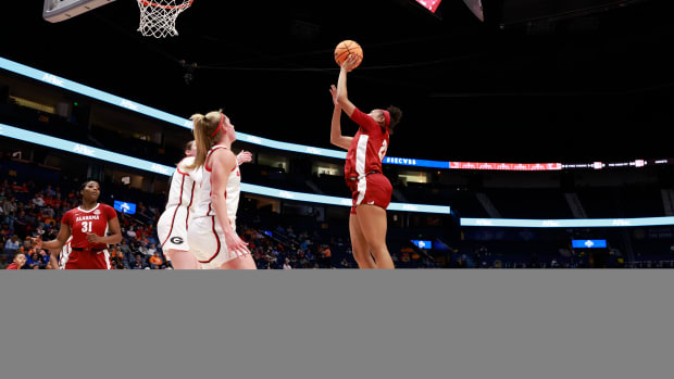 030322_WBB_DavisBr_Georgia_RC1797